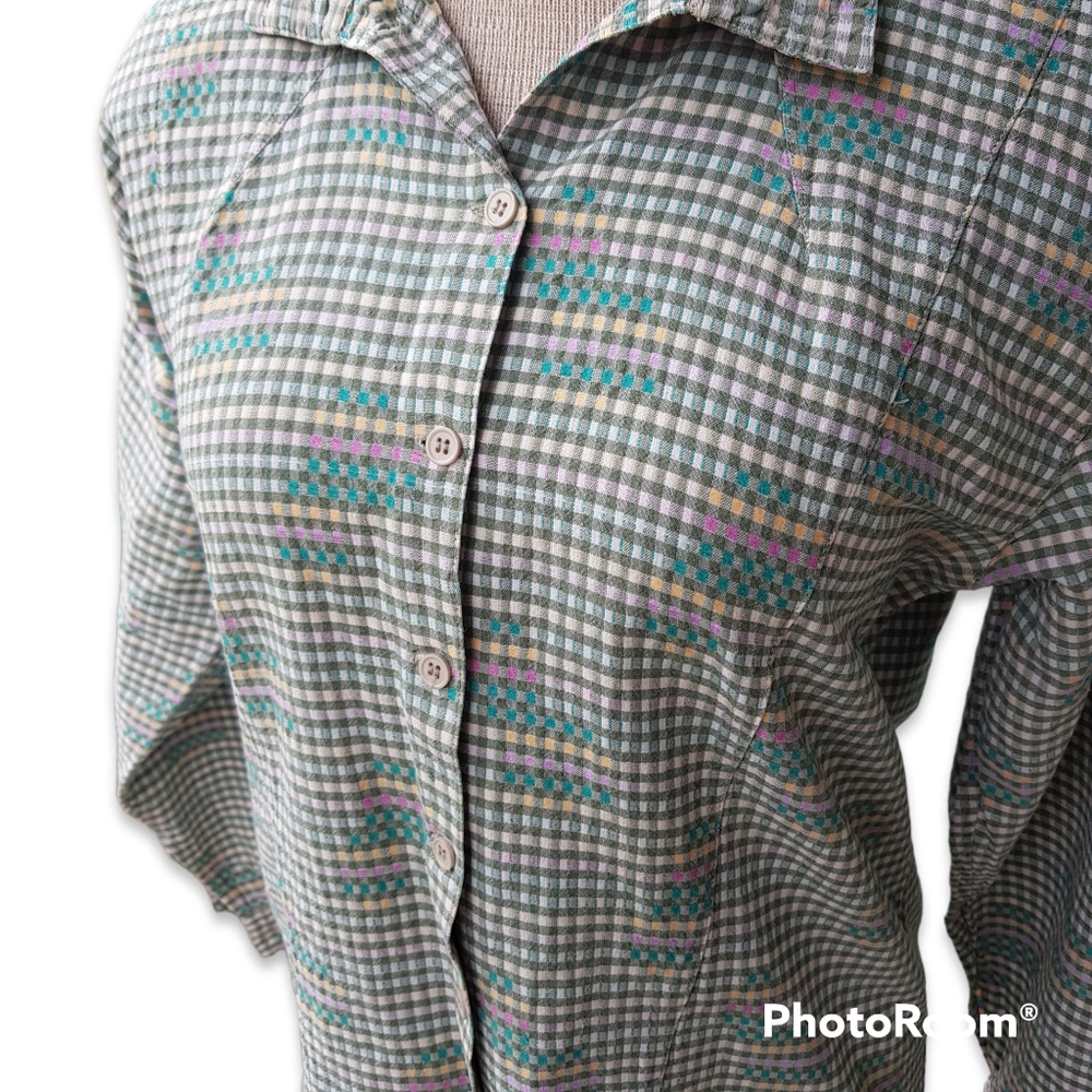 Button-Down Plaid Shirt with Subtle Multicolor Accents